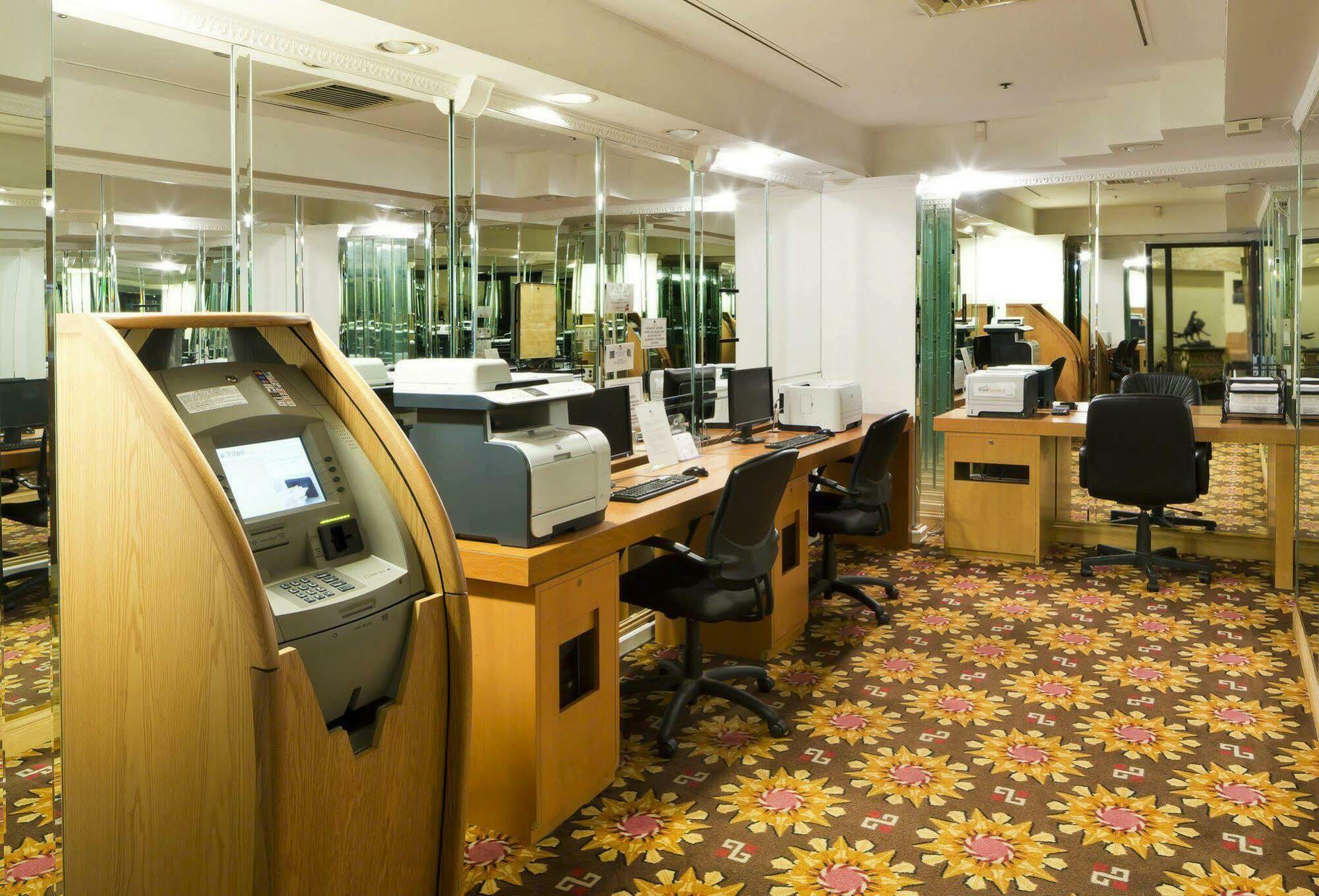Doubletree By Hilton Fort Lee/George Washington Bridge Экстерьер фото
